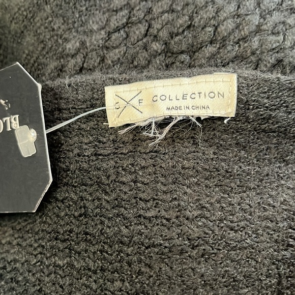 Gentle Fawn Philippa Grey Fringe Knit Poncho - Picture 11 of 11